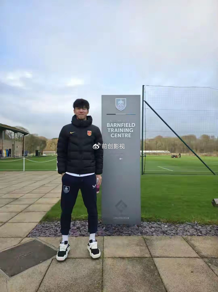 18岁中国小将张家鸣塞尔维亚三场三球冲击英超劳