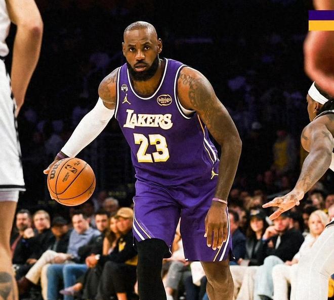 东契奇里夫斯联手爆发 湖人险胜篮网