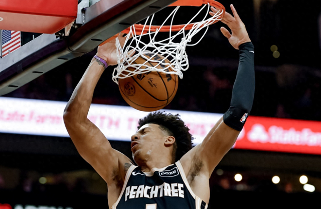 老鹰11连胜创NBA纪录 杰伦约翰逊准三双引领逆袭