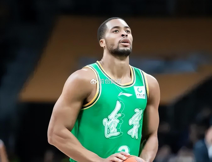 辽宁男篮大胜四川队 莱迪首秀惊艳张陈治锋单节